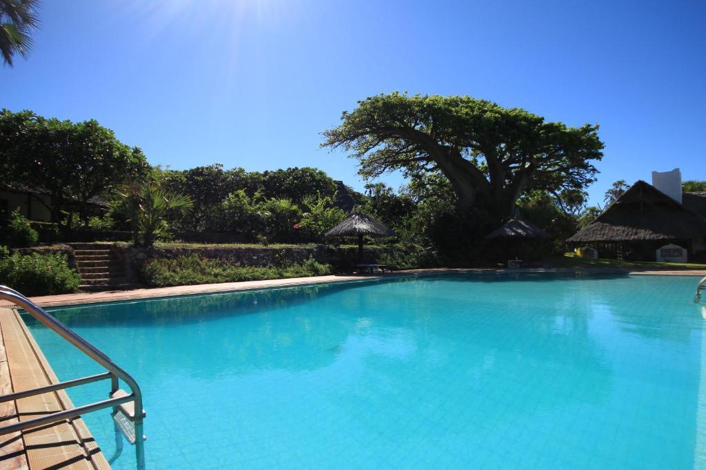 Amani Beach Resort Kutani Exterior photo