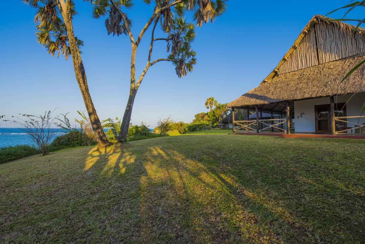 Amani Beach Resort Kutani Exterior photo